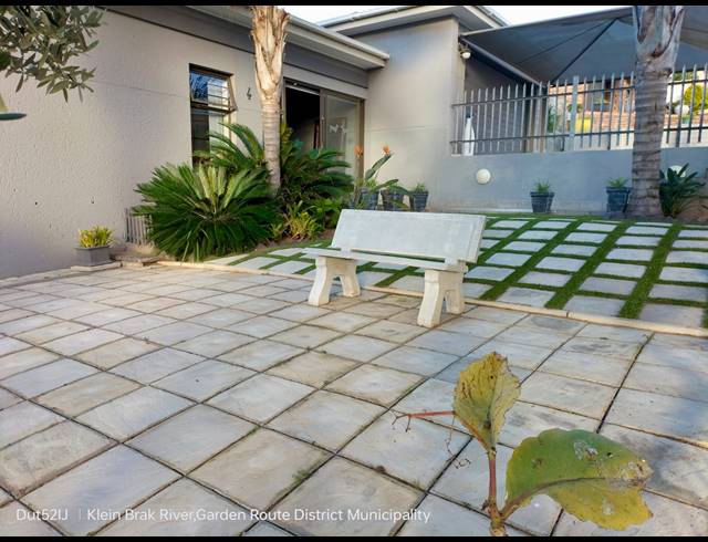 3 BEDROOM HOUSE FOR SALE IN REEBOK